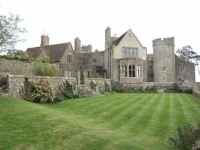 Lympne Castle Cottages 