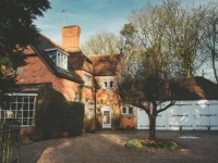 Hampton Manor 