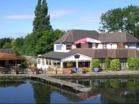 The WatersEdge, Canal Cottages 