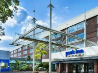 Park Inn by Radisson London Heathrow 