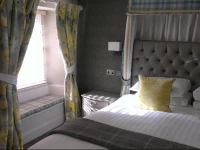 Queens Head Inn & Restaurant 