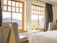 Sutherlands Guest House 