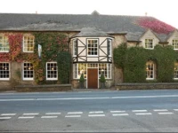 Hunters Hall Inn 