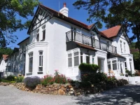 Sychnant Pass Country House 