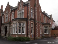 Best Western Oaklands Hall Hotel 3*