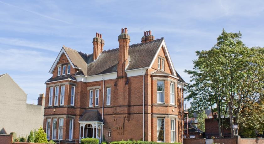 Holywell House 