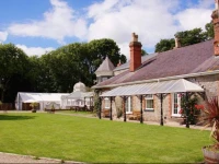 Broadway Country House 