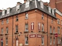 Castle Park Hotel 