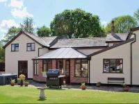 Ivy House Farm 
