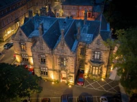 Court Residence 