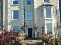 Min y Don Guest House 4*