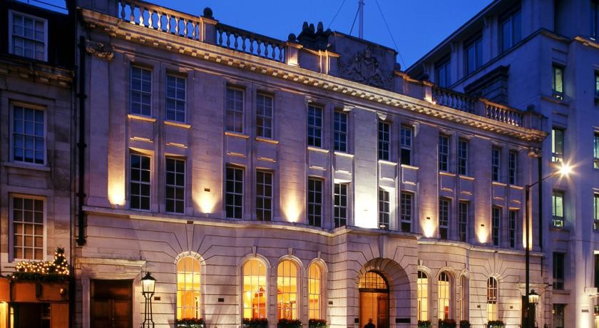 Courthouse Hotel London 