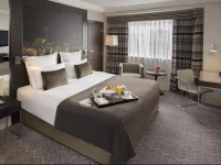 Jumeirah Lowndes Hotel 
