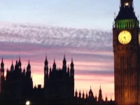 POUND HOUSE-Moments from the Big Ben 