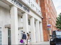 Dolphin House Serviced Apartments 