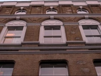 Hop Art House Serviced Apartments 