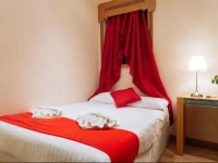 London Plaza Serviced Apartments 