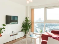 Modern Apartment Riverside Top Floor 