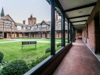 The Pillar Hotel 