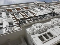 Avni Kensington Hotel 