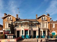 Bridge Park Hotel 