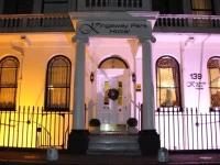 Kingsway Park Hotel 
