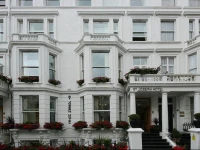 St Joseph Hotel 