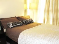 Flat 75, 1 Lambs Passage 