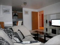 Hill House Apartment 