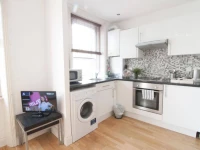 Piccadilly Apartments 