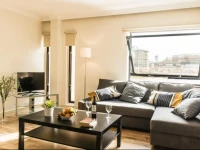 Thames View Riverfront Apartments 