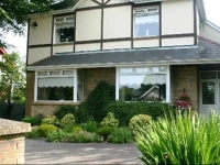 Number 8 Guesthouse 