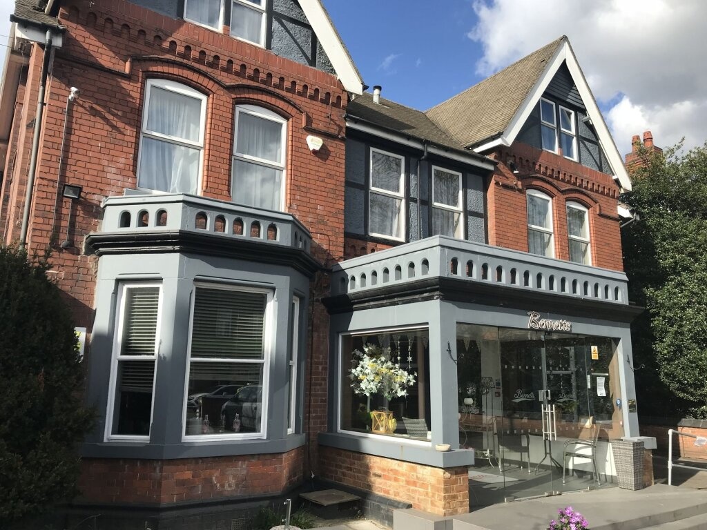 Bennetts Hotel 