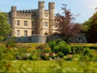 Stable Courtyard Bedrooms At Leeds Castle 