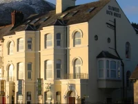 Snooze Apartments 