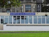 Braeval Hotel 