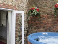 Cannon Cottage 