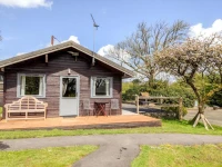 Avallon Lodges 