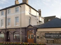 The Queen Hotel 