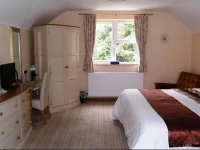 The Laurels Bed & Breakfast Lodge 