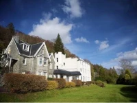The Lodge On The Loch 