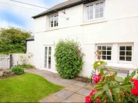 Post Box Cottage 47577 