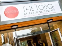 The Lodge At Perth Racecourse 