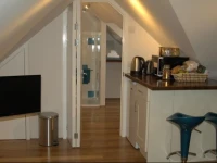 South Side Studio Bed & Breakfast 