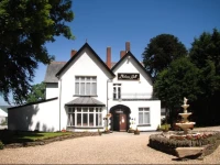 Llechwen Hall 
