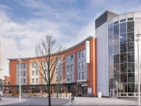 Holiday Inn Express Portsmouth Gunwharf Quays 