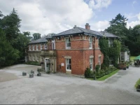 Bartle Hall Hotel 