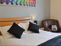 Albert Apartment 