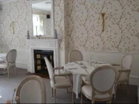 Cranleigh Hotel 