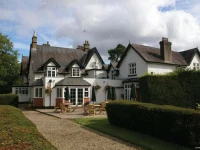 Cross Lanes Hotel 